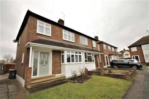 9 Lulworth Close, Stanford-le-hope, SS17 0NN