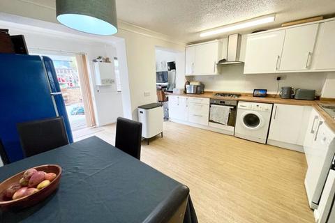 36 Birchside, Dunstable, LU6 3EH
