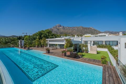 5 bedroom penthouse, Calle Cútar