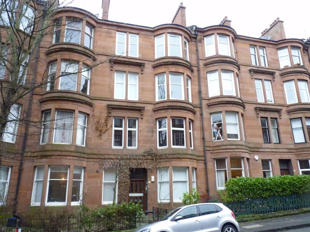 Lyndhurst Gardens, Glasgow 1 bed flat £750 pcm (£173 pw)