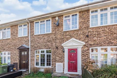18 Broadacres, Guildford, GU3 3AZ