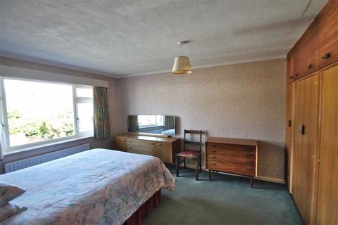 3 Long Walk, Istead Rise, Gravesend, DA13 9HH