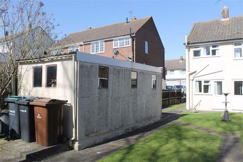 3 Long Walk, Istead Rise, Gravesend, DA13 9HH
