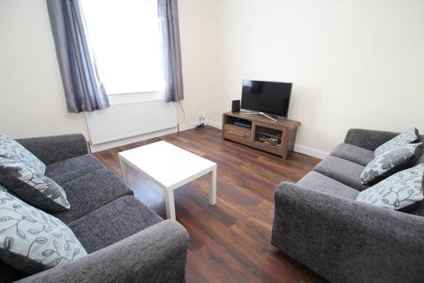 362 Kings Road, Bradford, BD2 1NH