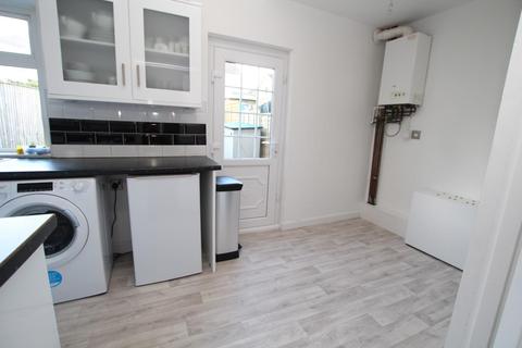 362 Kings Road, Bradford, BD2 1NH