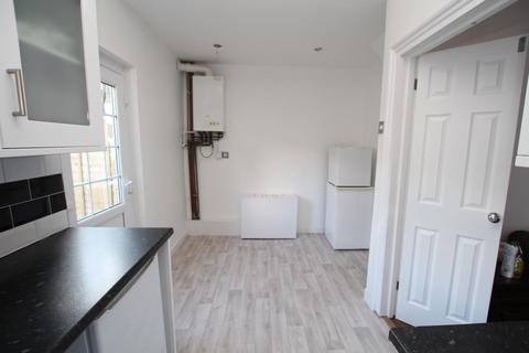 362 Kings Road, Bradford, BD2 1NH