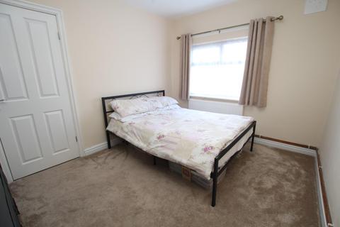 362 Kings Road, Bradford, BD2 1NH