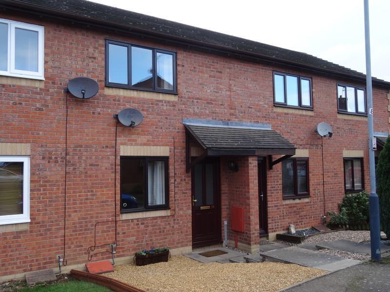 BARKUS CLOSE, SOUTHAM CV47 1GB 2 bed terraced house £775 pcm (£179 pw)