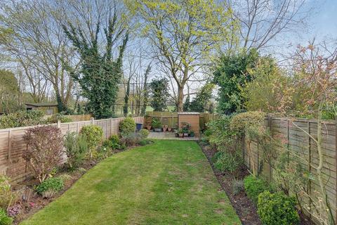 77 Studland Road, London, W7 3QU