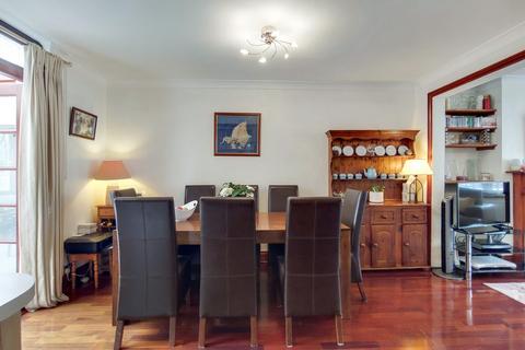 77 Studland Road, London, W7 3QU