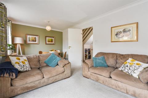 26 Olivers Meadow, Westergate, Chichester, PO20 3YA