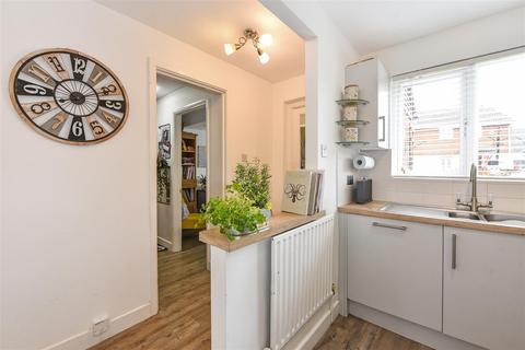 26 Olivers Meadow, Westergate, Chichester, PO20 3YA