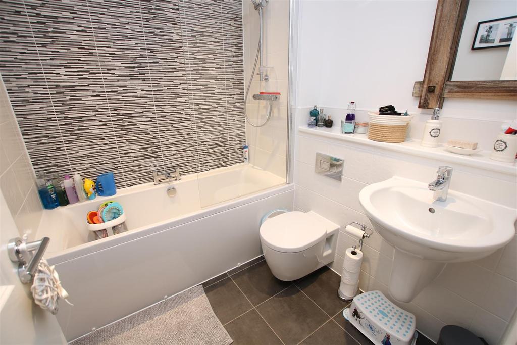Bathroom.JPG