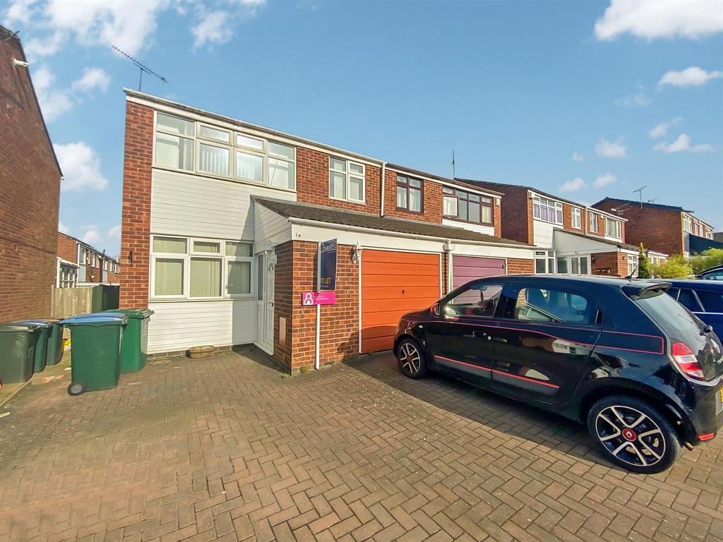 Blandford Drive, Walsgrave, Coventry... 3 bed semidetached house £