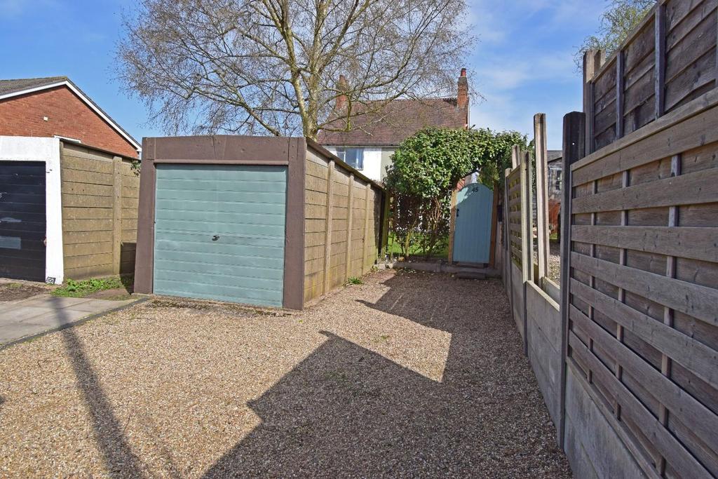45 Bewell Head, garage.jpg