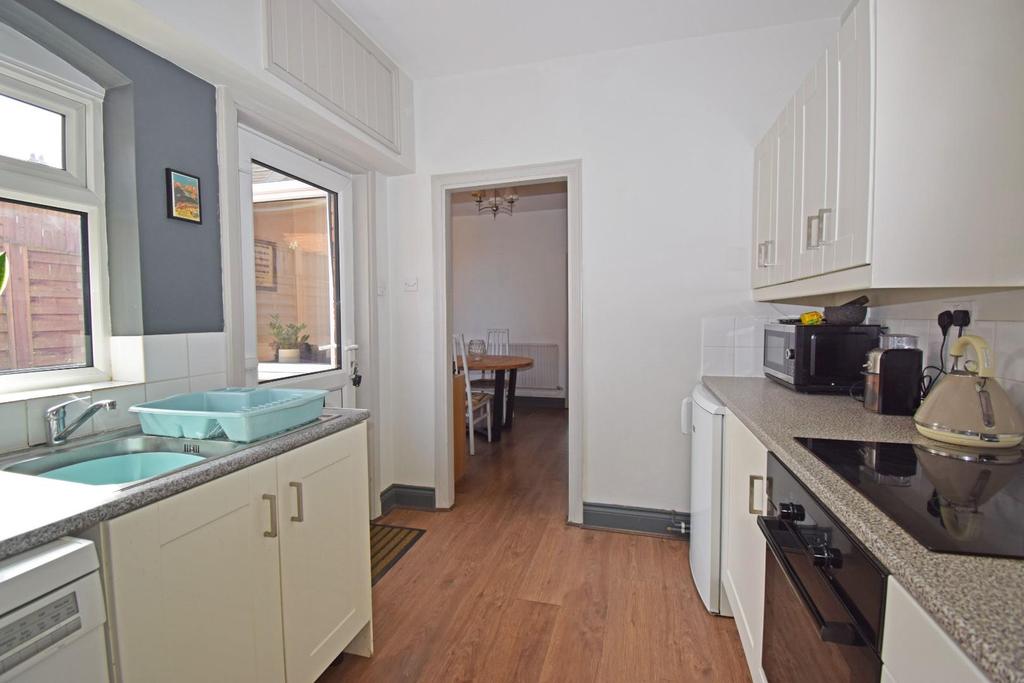 45 Bewell Head, kitchen b.jpg