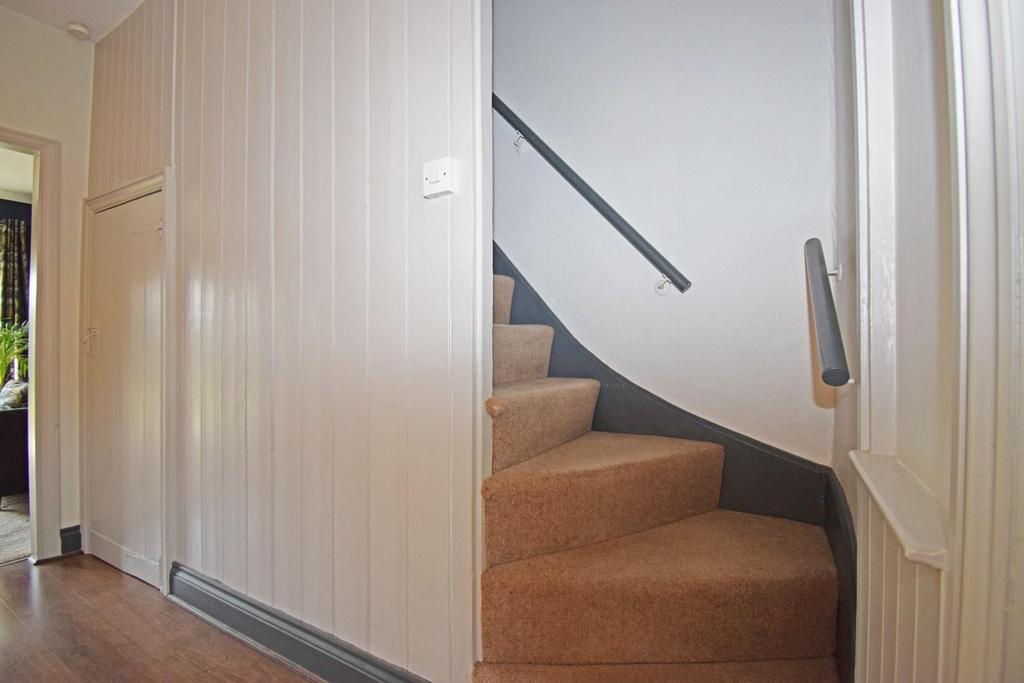 45 Bewell Head, stairs.jpg
