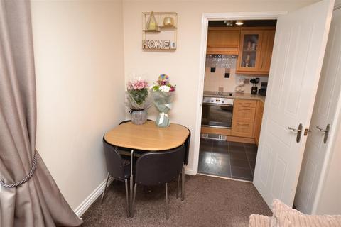 26 Pinfold, Clayton, Bradford, BD14 6ST