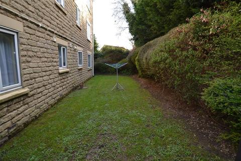 26 Pinfold, Clayton, Bradford, BD14 6ST