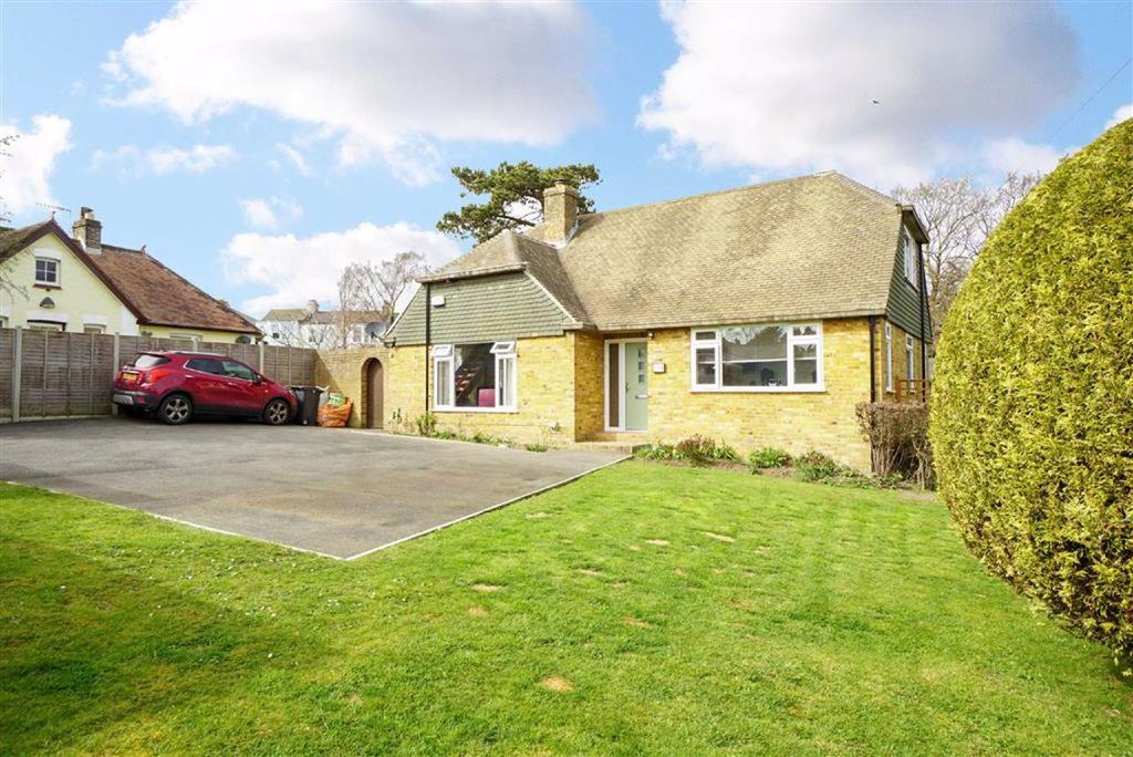 Vale Road, St. Leonardsonsea, East Sussex 4 bed detached bungalow for