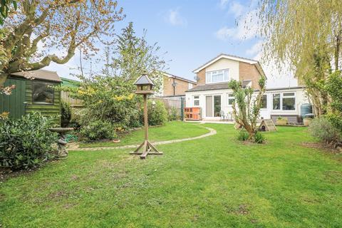 24 Juniper Road, Boreham, Chelmsford, CM3 3DB