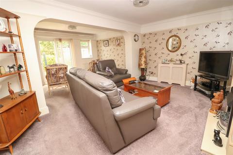 24 Juniper Road, Boreham, Chelmsford, CM3 3DB