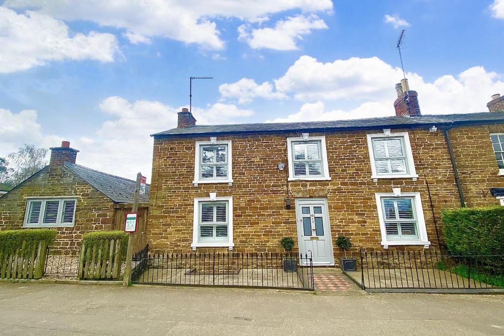 Northampton Road, Brixworth, Northamptonshire, NN6 5 bed semidetached house £700,000