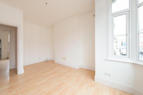 32 Albert Road, Ramsgate, CT11 8DW