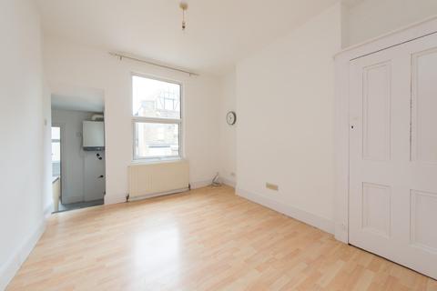 32 Albert Road, Ramsgate, CT11 8DW