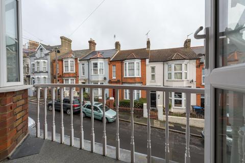 32 Albert Road, Ramsgate, CT11 8DW