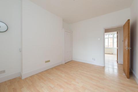 32 Albert Road, Ramsgate, CT11 8DW