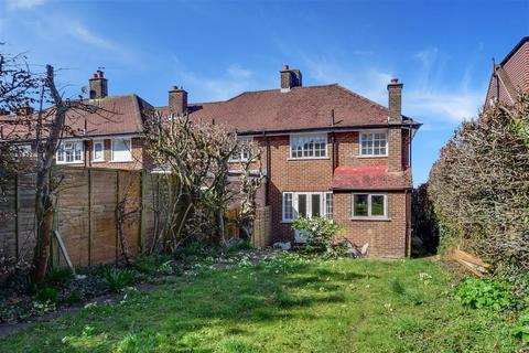 70 Chapel Way, Epsom, KT18 5TG