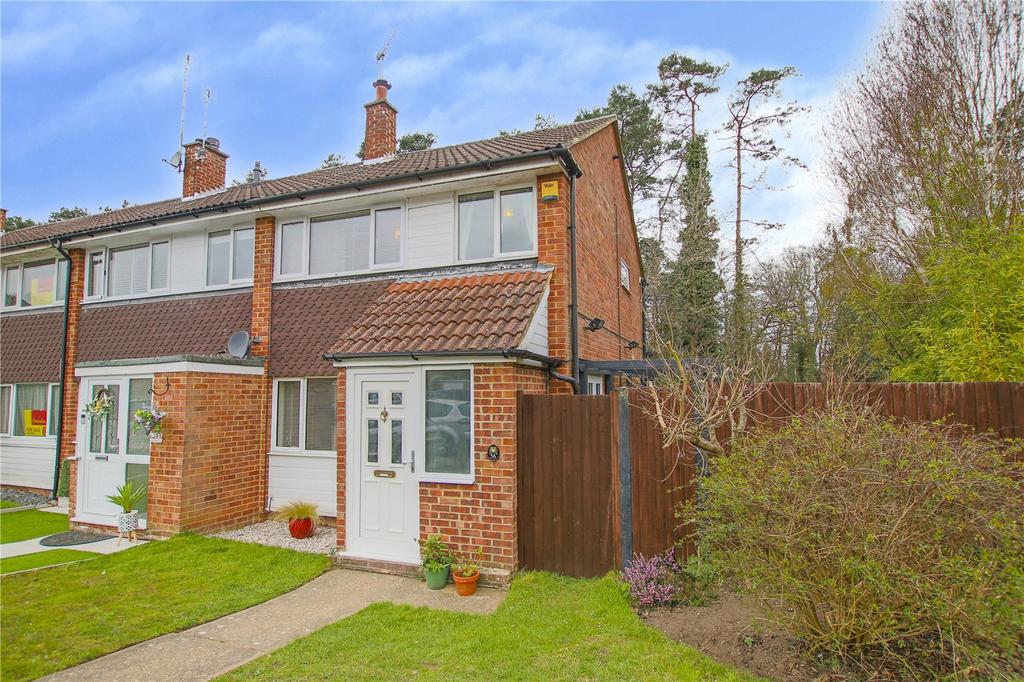 Brunswick, Bracknell, RG12 3 bed end of terrace house £325,000