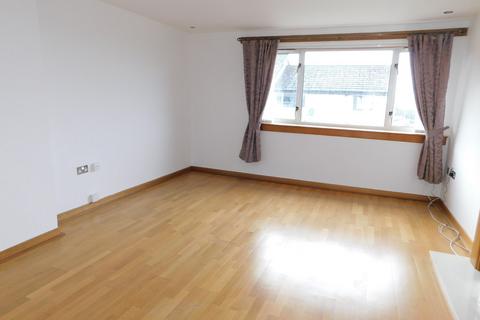 2 bedroom apartment to rent, Fortingall Crescent, Polmont