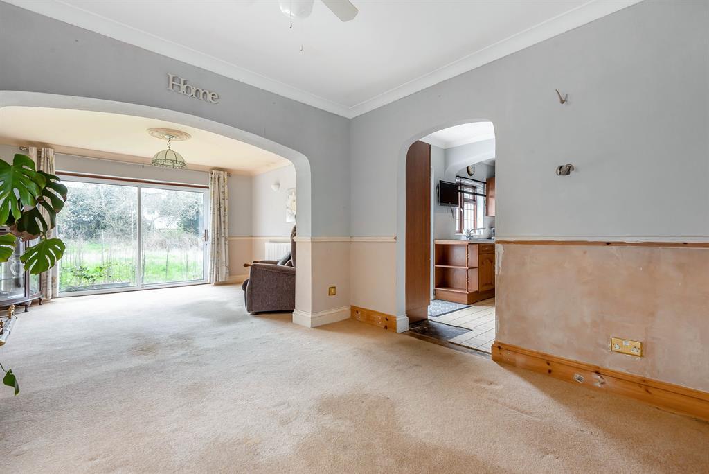 Maidstone Road, Wigmore 4 bed detached house £530,000
