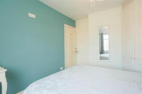 6 Bramstan Gardens, Leeds, LS13 3JQ