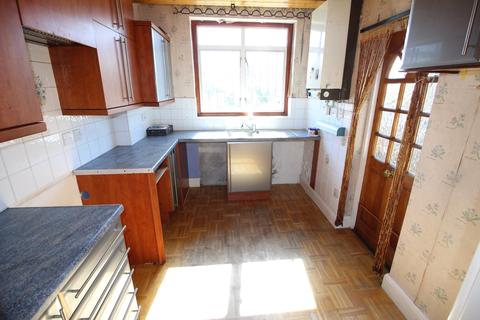 32 Elm Way, Worcester Park, KT4 8LT