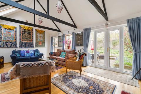 14 Bay Tree Close, Oxford, OX4 4DT