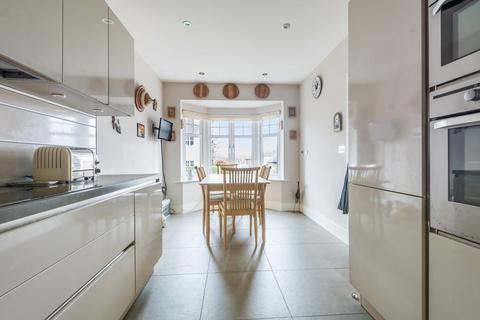 Griffalo Lodge Farthings Walk, Horsham, RH12 1WR