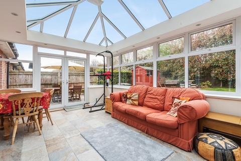 Griffalo Lodge Farthings Walk, Horsham, RH12 1WR
