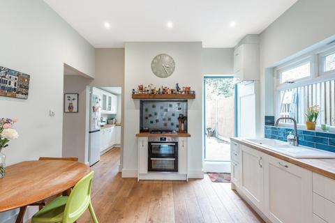 16 Maple Road, London, SE20 8HB