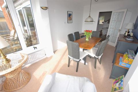 Beachlands Cannongate Road, Hythe, CT21 5PX