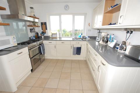 Beachlands Cannongate Road, Hythe, CT21 5PX