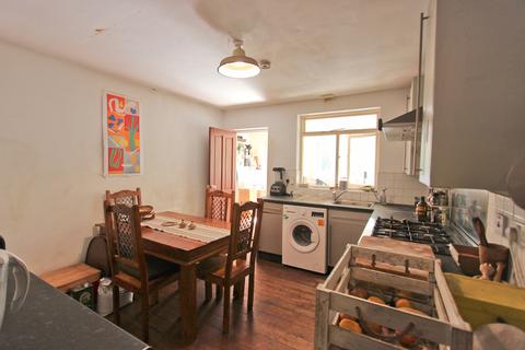 78 Capel Road, London, E7 0JR