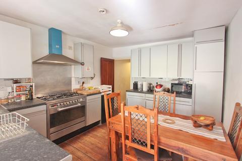 78 Capel Road, London, E7 0JR