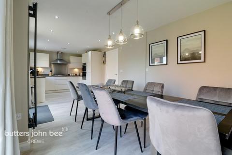 16 Badens Croft Road, Shavington, Crewe, CW2 5UA