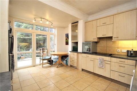 15a Uxbridge Road, Hanwell, London, W7 3PX