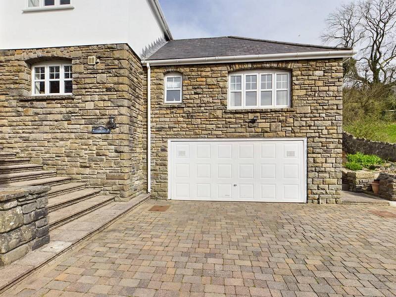 Double Garage