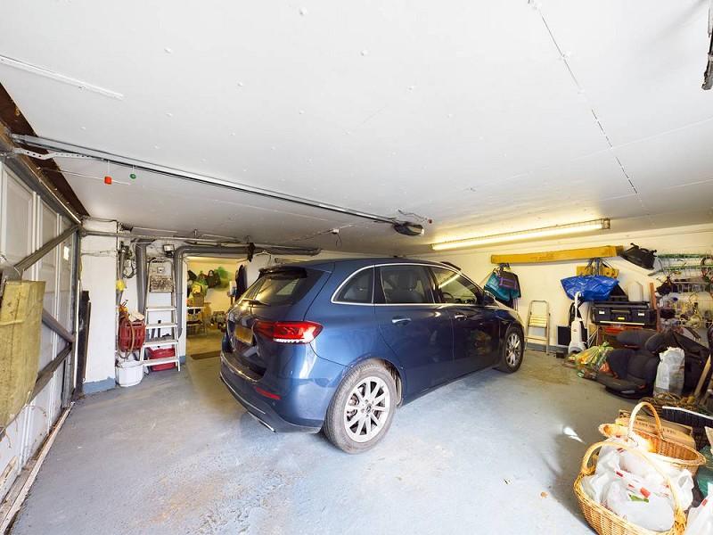 Garage/Store