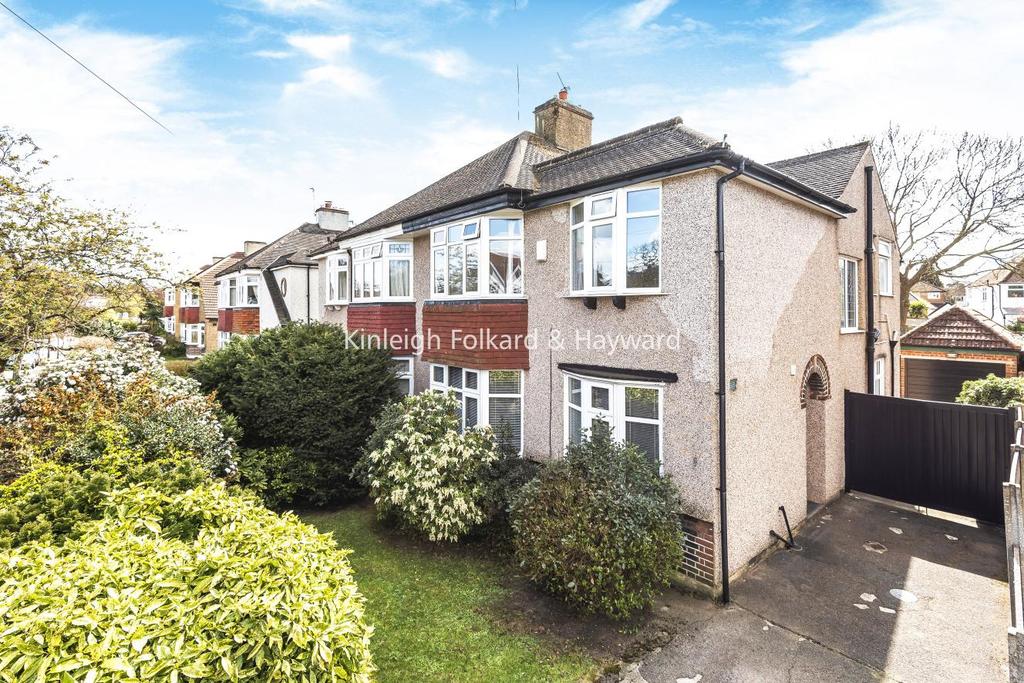 Pine Avenue, West Wickham 3 bed semidetached house £675,000